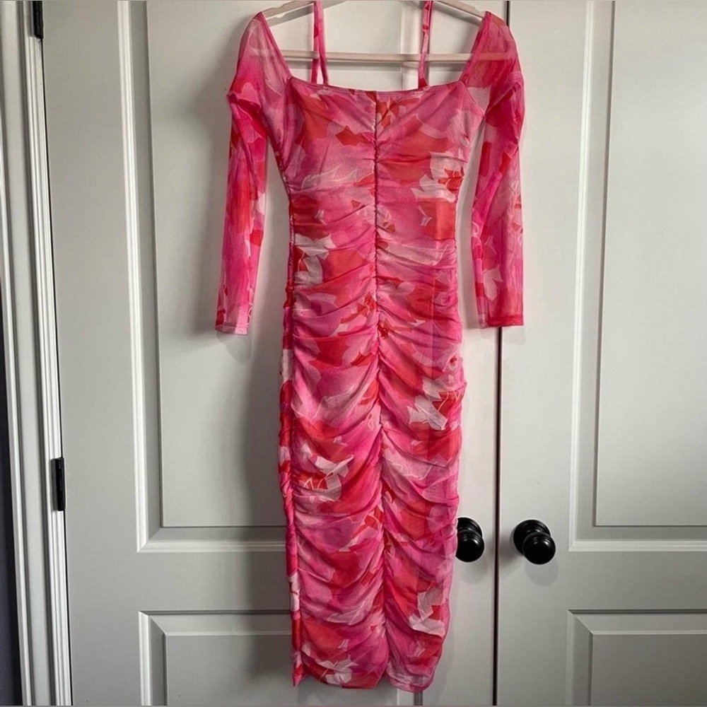 🩷ASOS As You Pink Rushed Midi Dress Off the Shoulder Size 6 - Picture 3 of 10